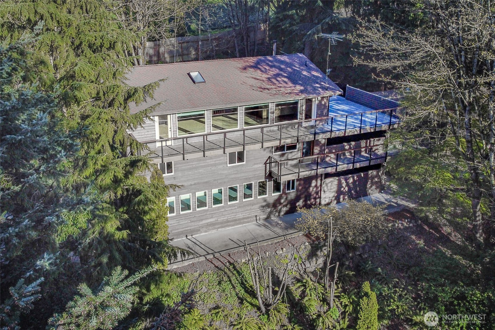 28611 16th Avenue S, Federal Way, WA 98003