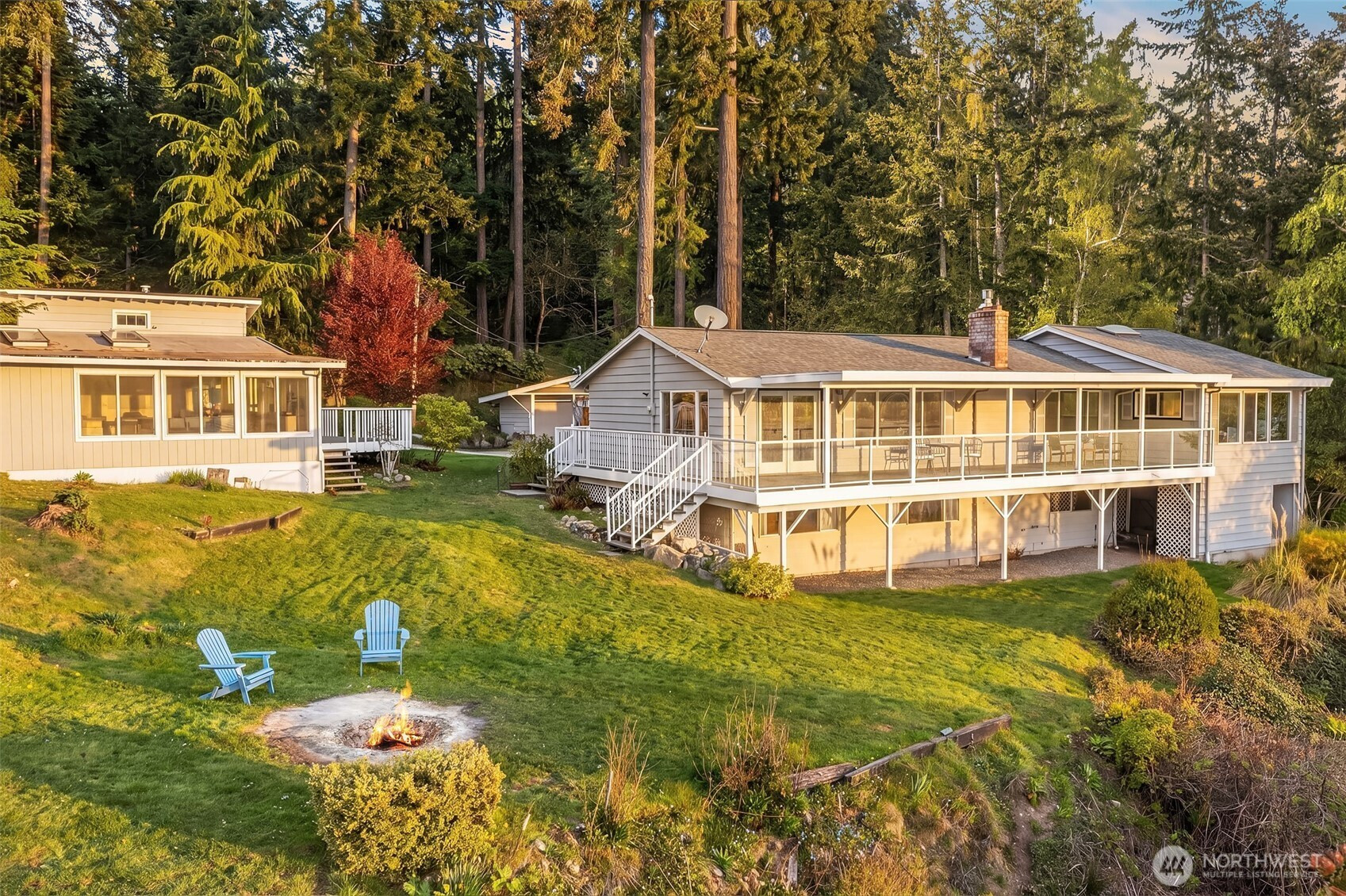 9139 SW Bayview Drive, Vashon, WA 98070