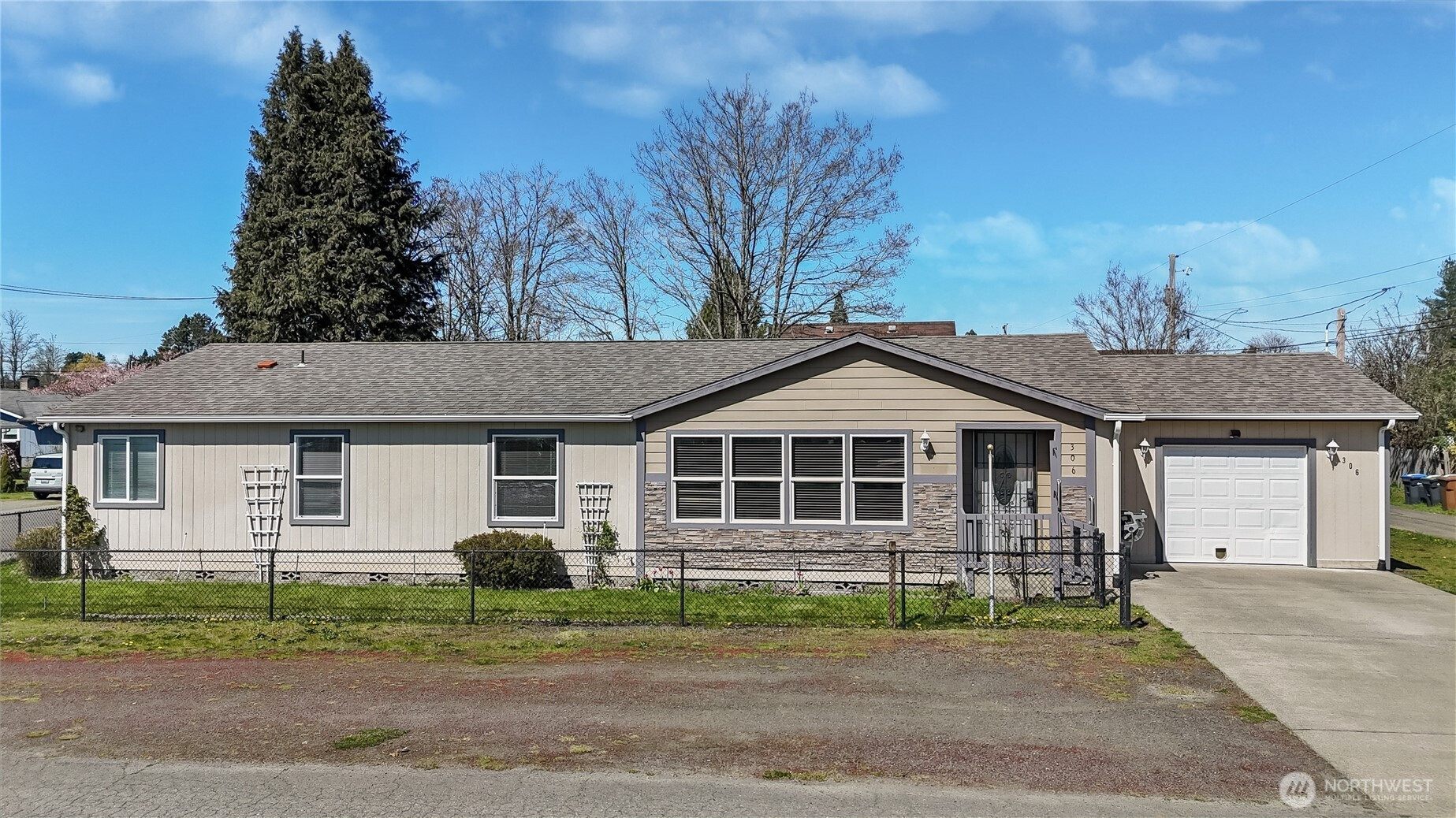 306 E H Street, Shelton, WA 98584