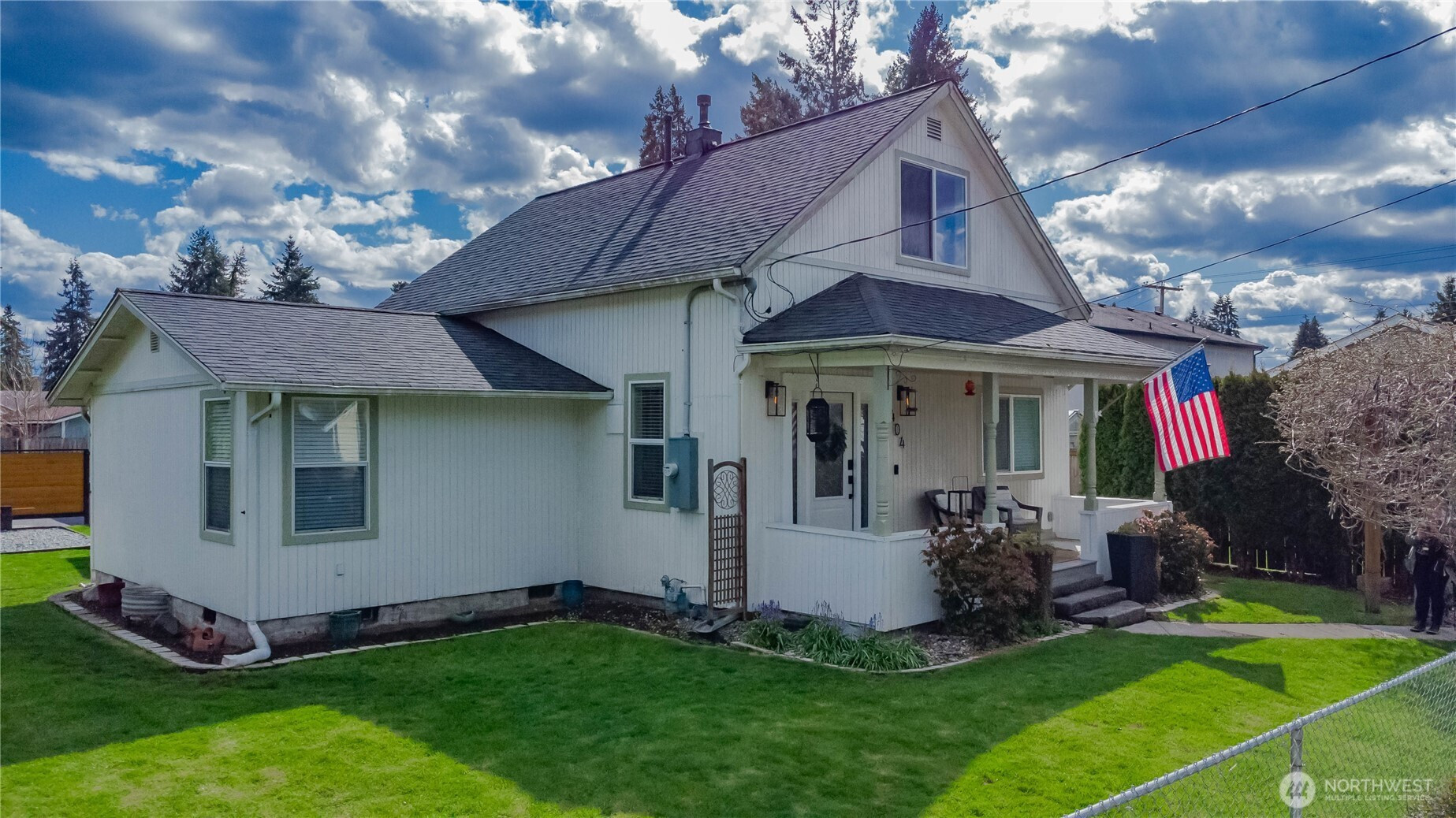 404 Factory Street SE, Orting, WA 98360