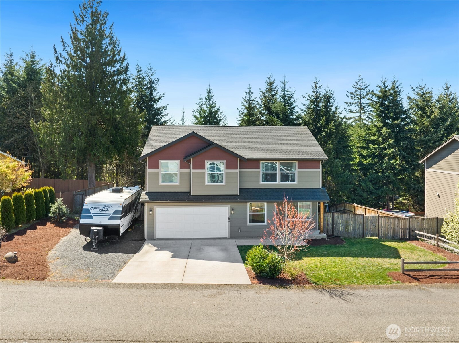 204 Saint Helens Way, Winlock, WA 98596