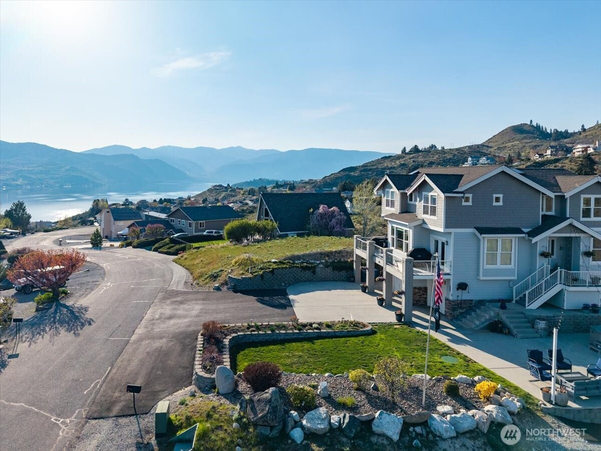 200 Crescent Street, Chelan, WA 98816