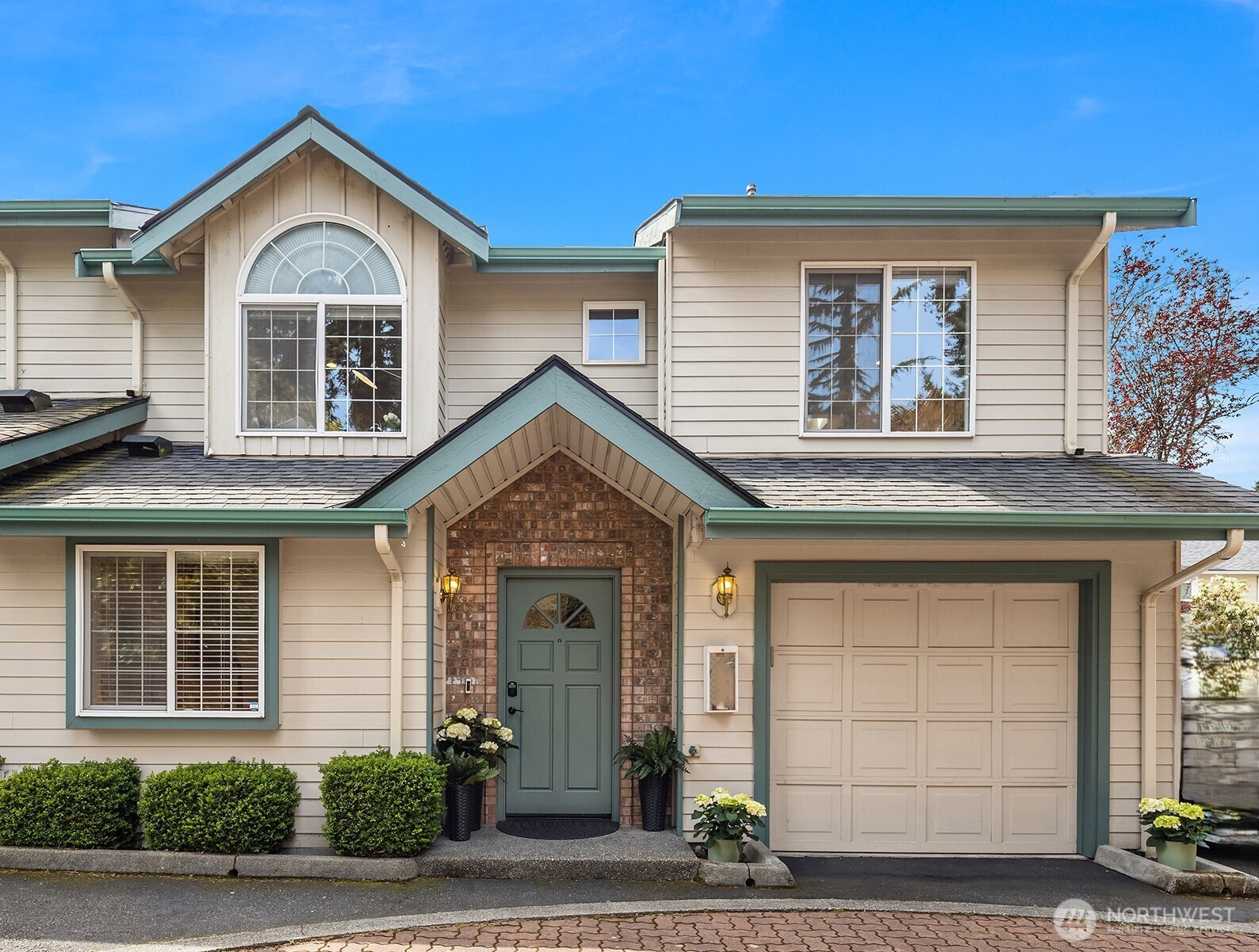 7803 196th Street SW, Edmonds, WA 98026