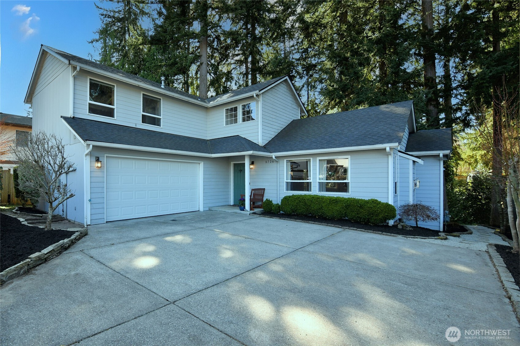 5726 East Drive, Everett, WA 98203