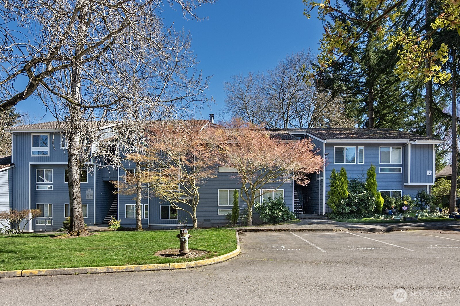 4120 212th Street SW, Mountlake Terrace, WA 98043