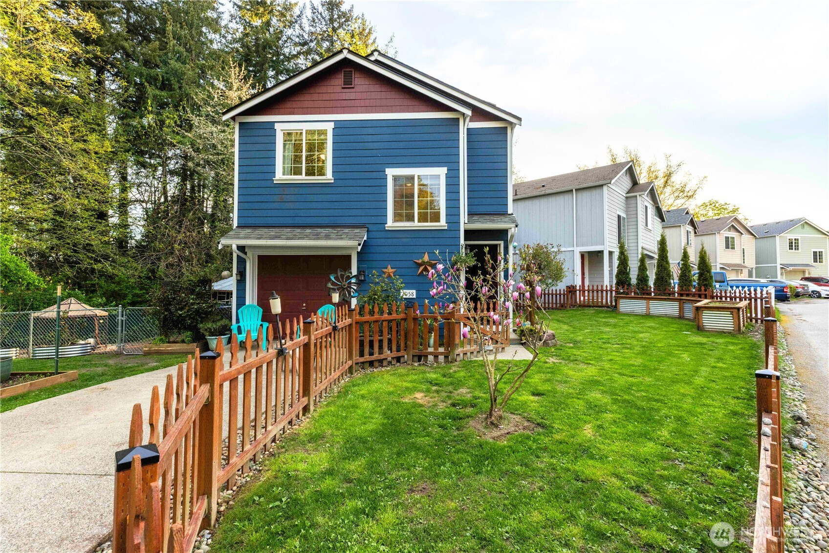 2058 NE Green Glen Lane, Bremerton, WA 98311