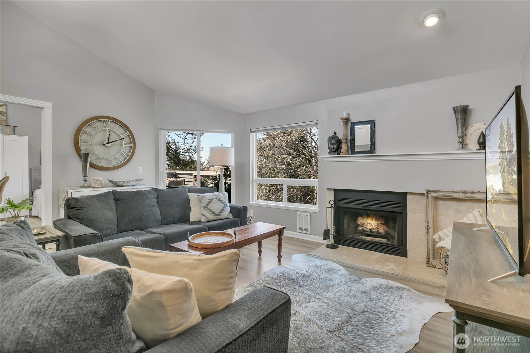 21925 7th Avenue S, Des Moines, WA 98198