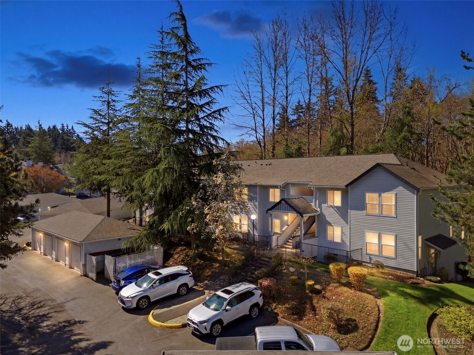 33020 10th Avenue SW, Federal Way, WA 98023