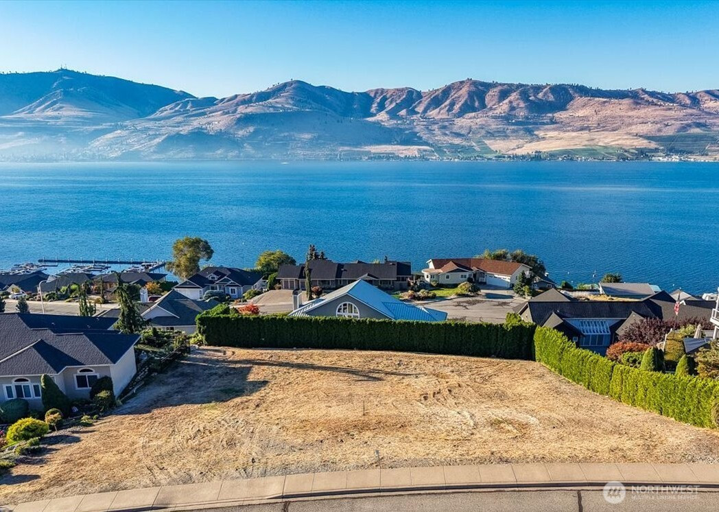 109 Apple Avenue, Chelan, WA 98816