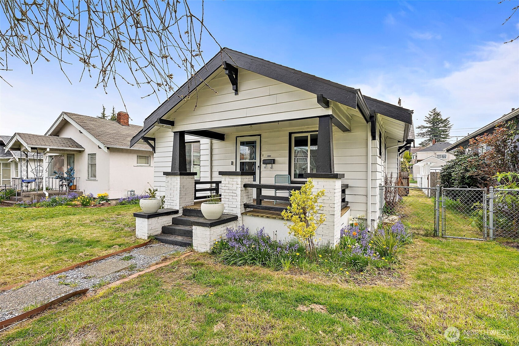 4515 Pacific Avenue, Tacoma, WA 98418