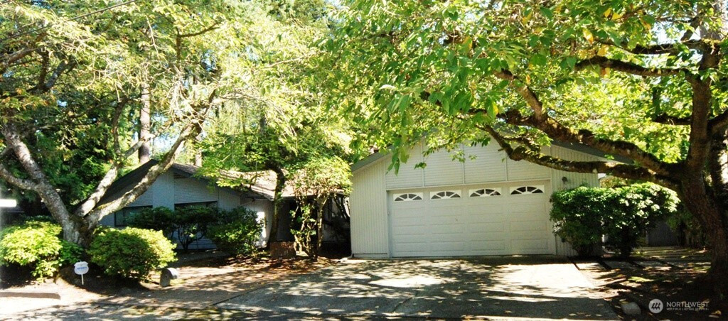 930 130th Avenue NE, Bellevue, WA 98005