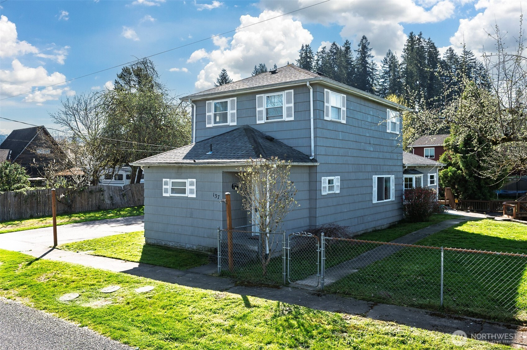 137 Aden Street SW, Castle Rock, WA 98611