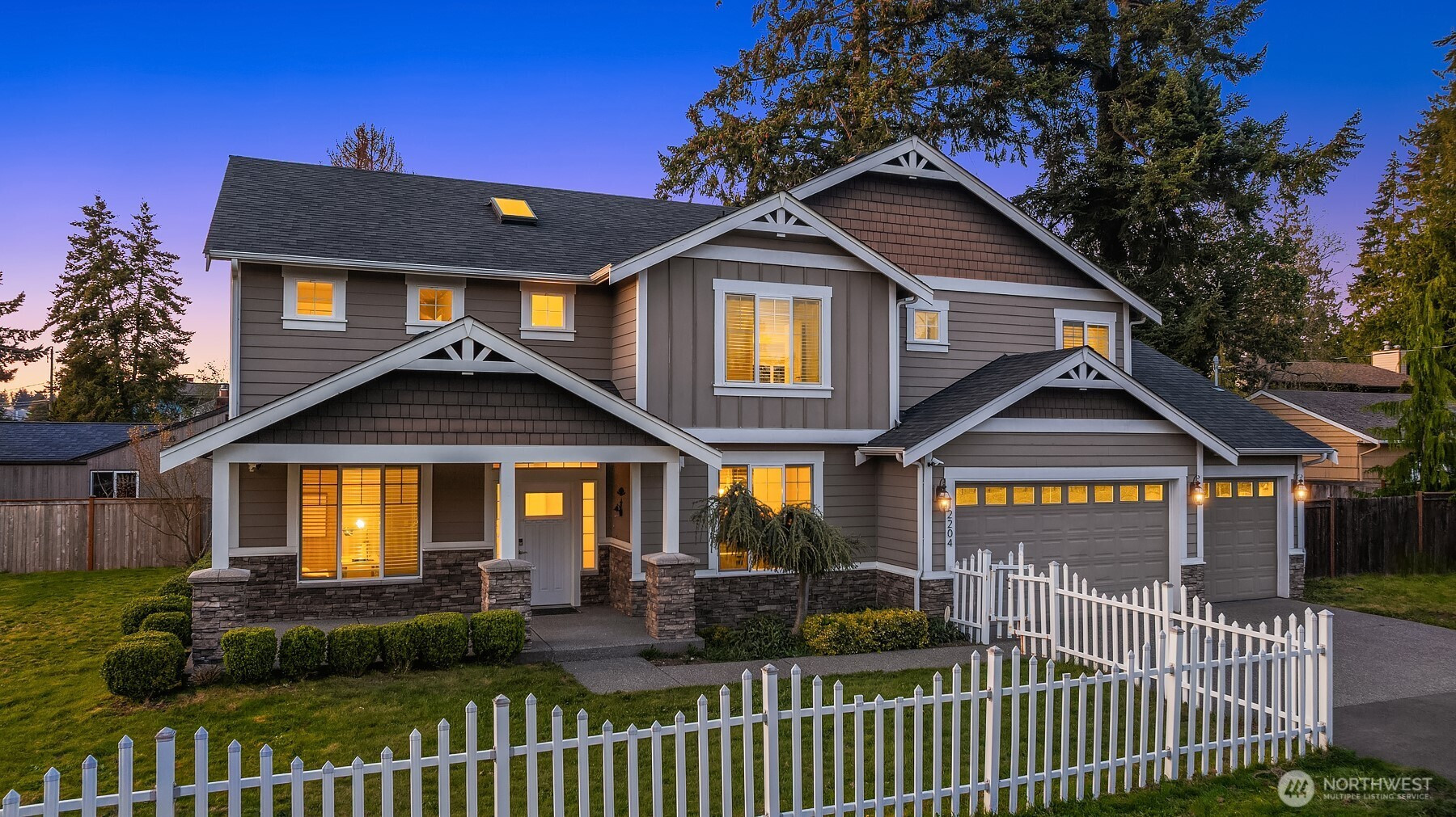 12204 Ashworth Avenue N, Seattle, WA 98133