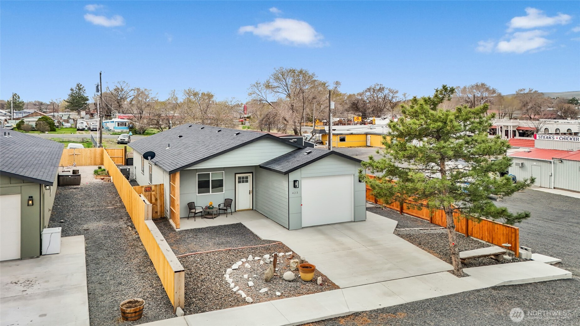 423 2nd Avenue SE, Soap Lake, WA 98851