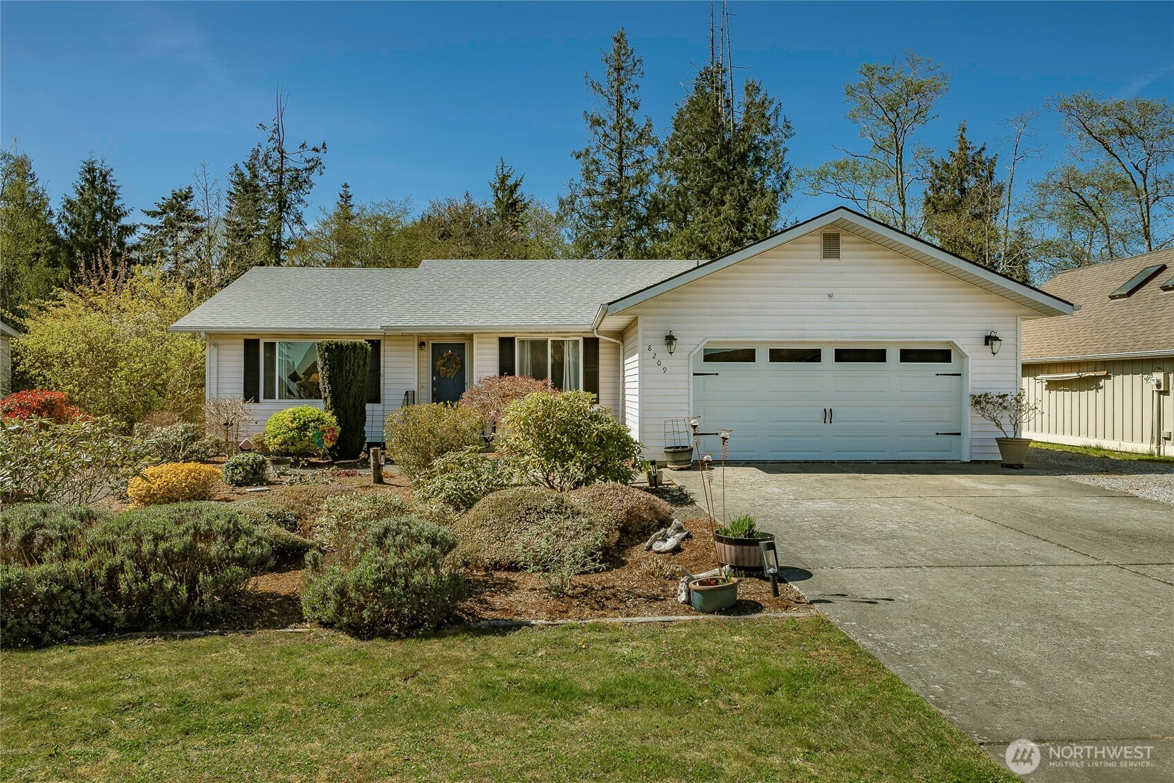 8209 Comox Road, Birch Bay, WA 98230