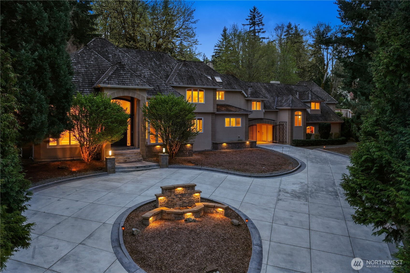 6158 162nd Place SE, Bellevue, WA 98006