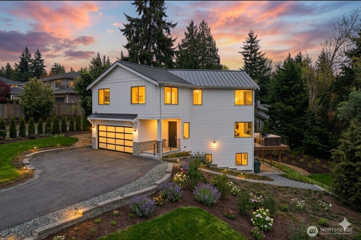 13643 SE 10th Street SE, Bellevue, WA 98005