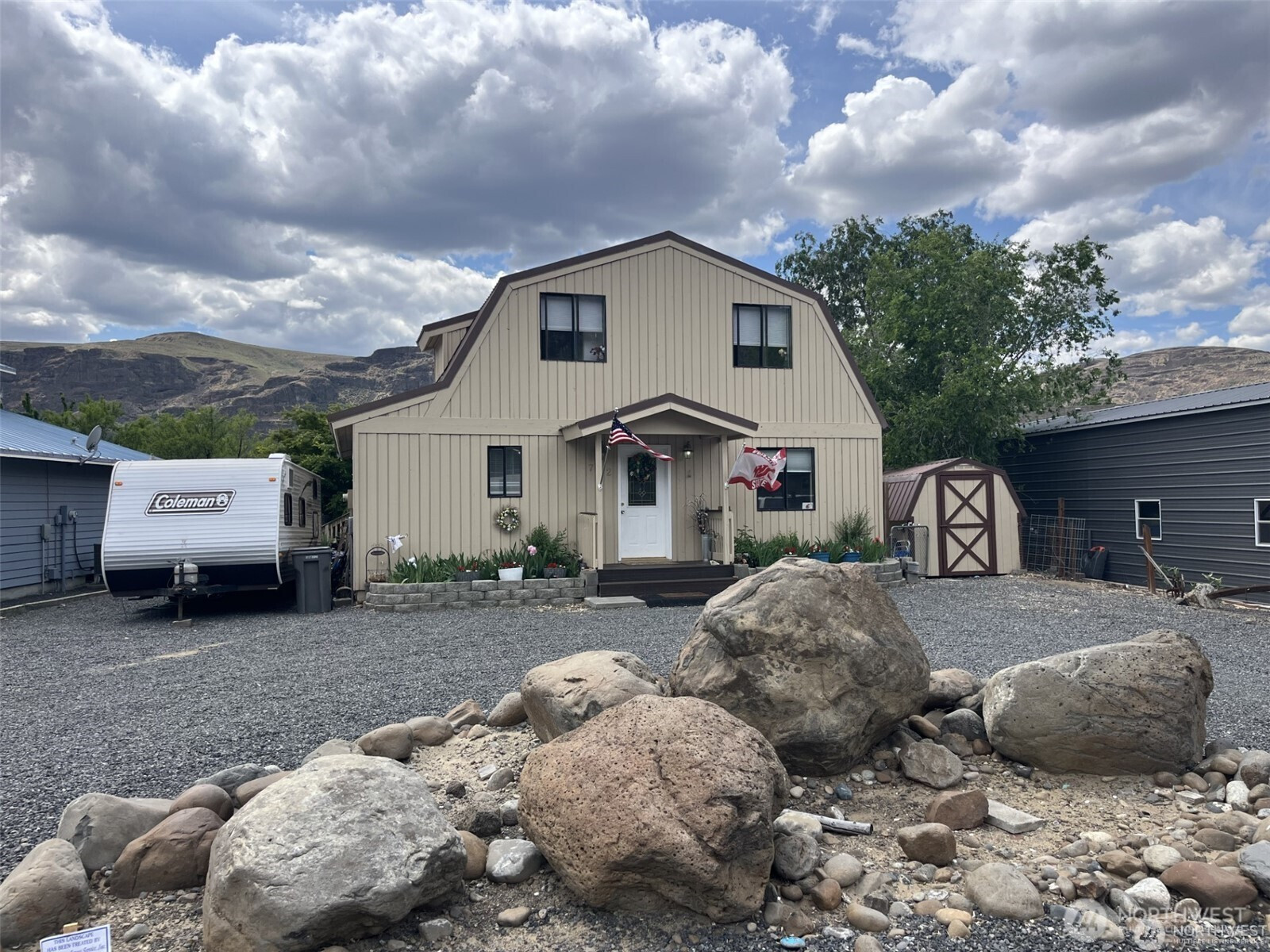 742 SW Chukar Place, Quincy, WA 98848