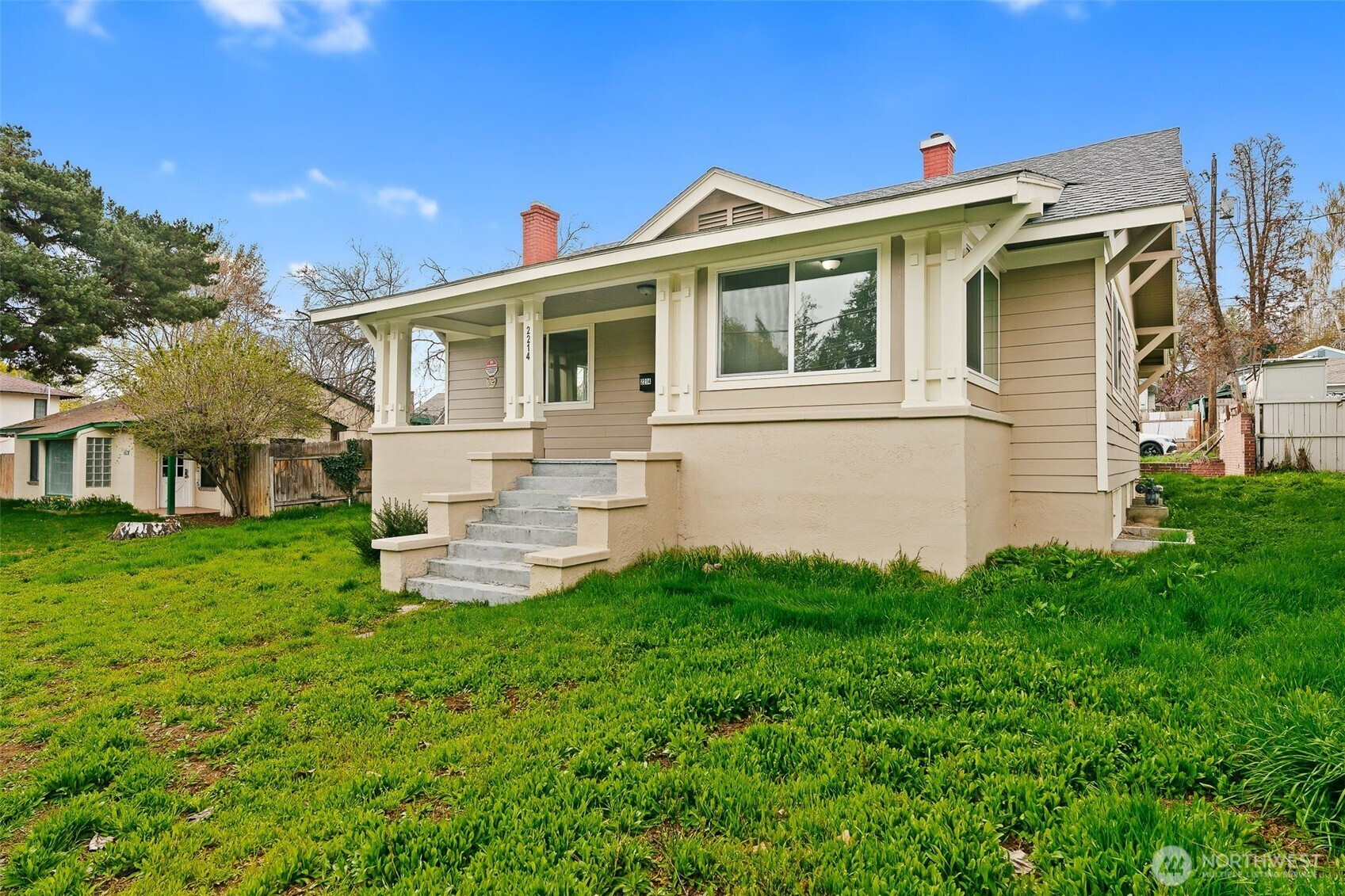 2214 Summitview Avenue, Yakima, WA 98902