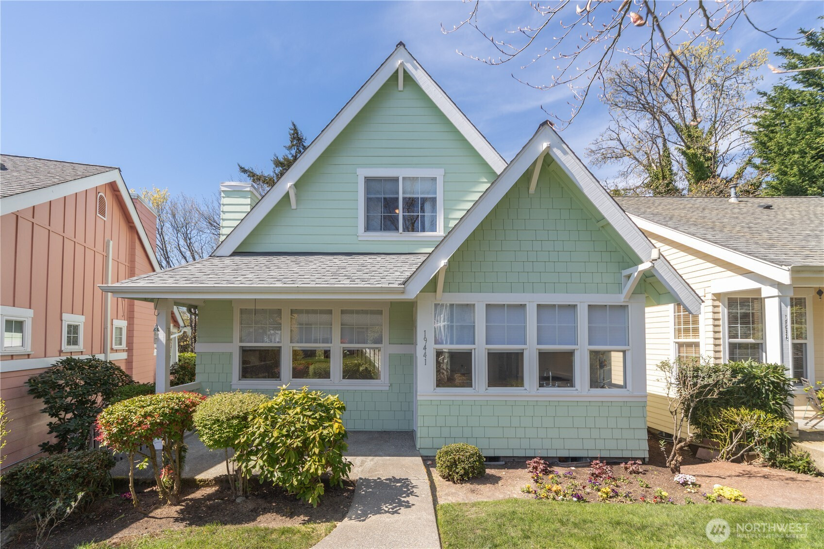 19441 1st Ave NE, Poulsbo, WA 98370