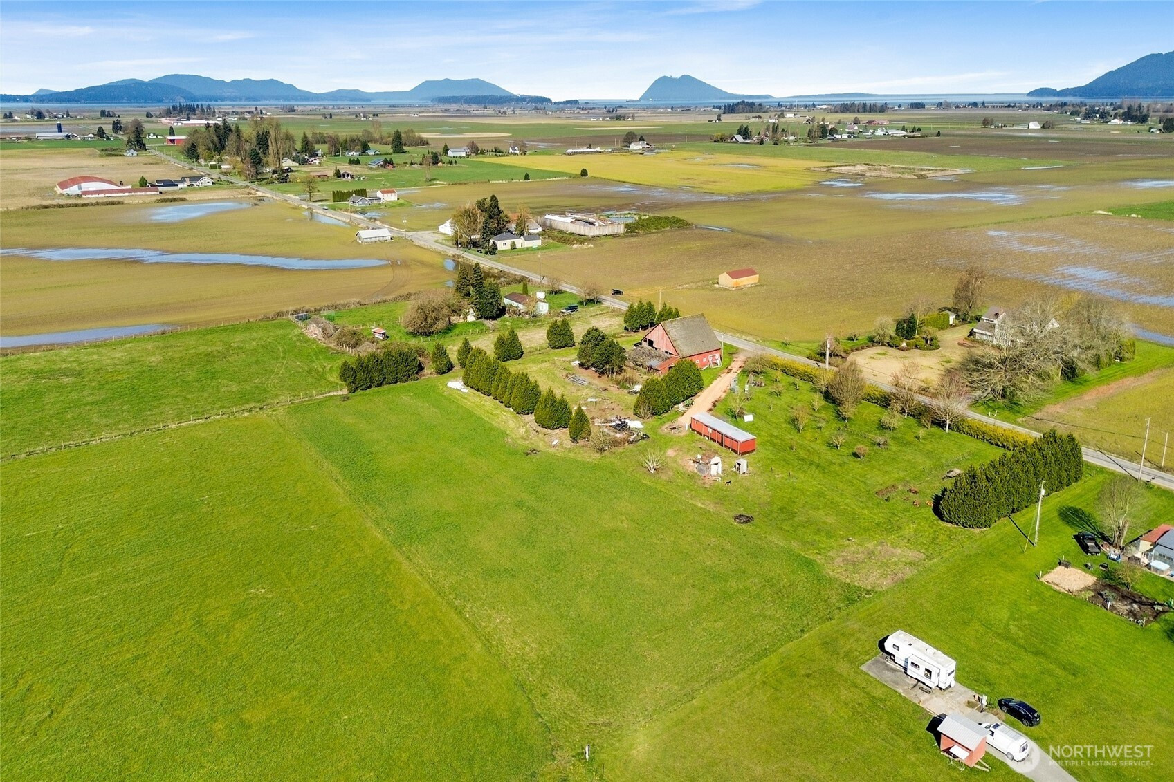 16068 Field Road, Bow, WA 98232