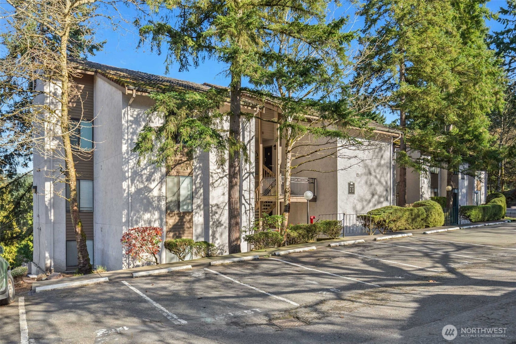 10419 NE 32nd Place, Bellevue, WA 98004