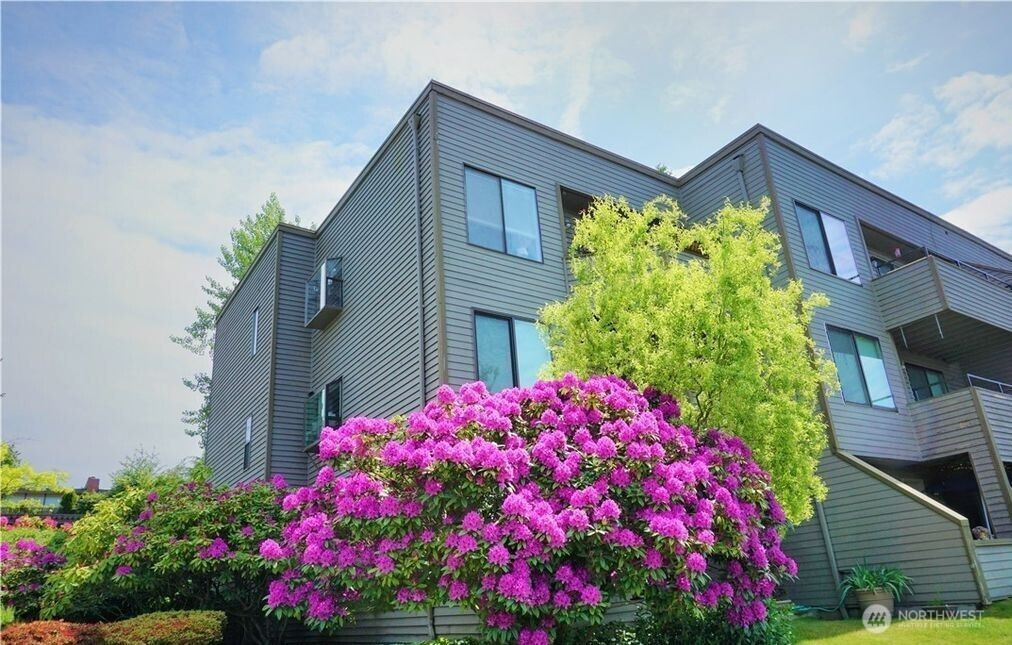 4895 76th Street SW, Mukilteo, WA 98275