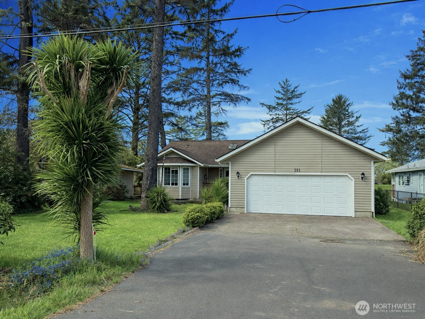 381 Dolphin Avenue NE, Ocean Shores, WA 98569