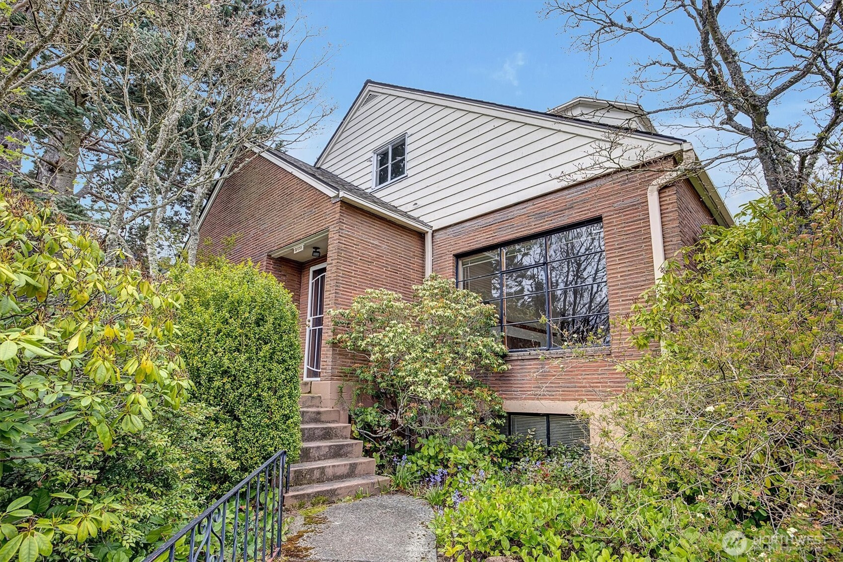 3002 NW 70th Street, Seattle, WA 98117