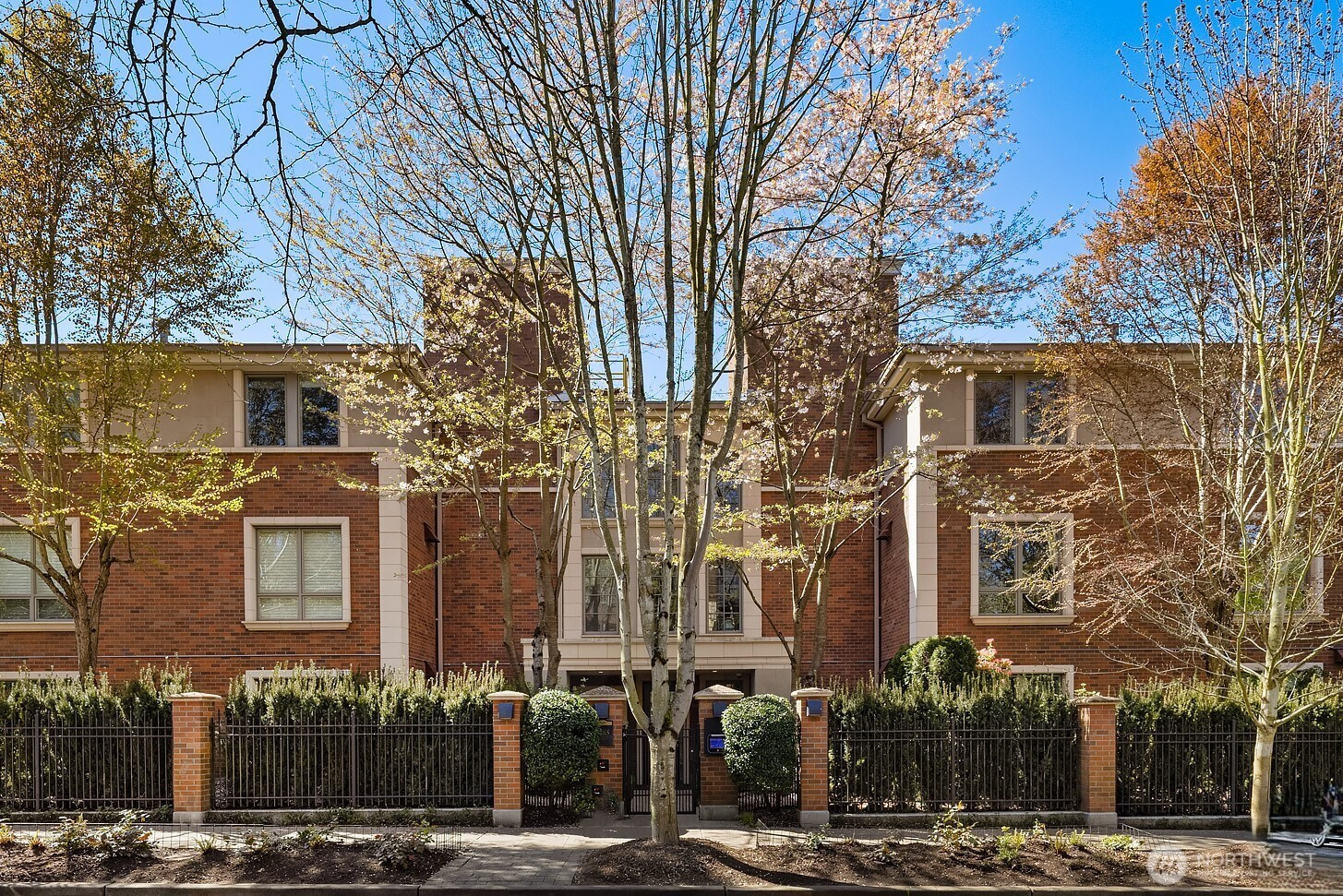 1185 Broadway E, Seattle, WA 98102