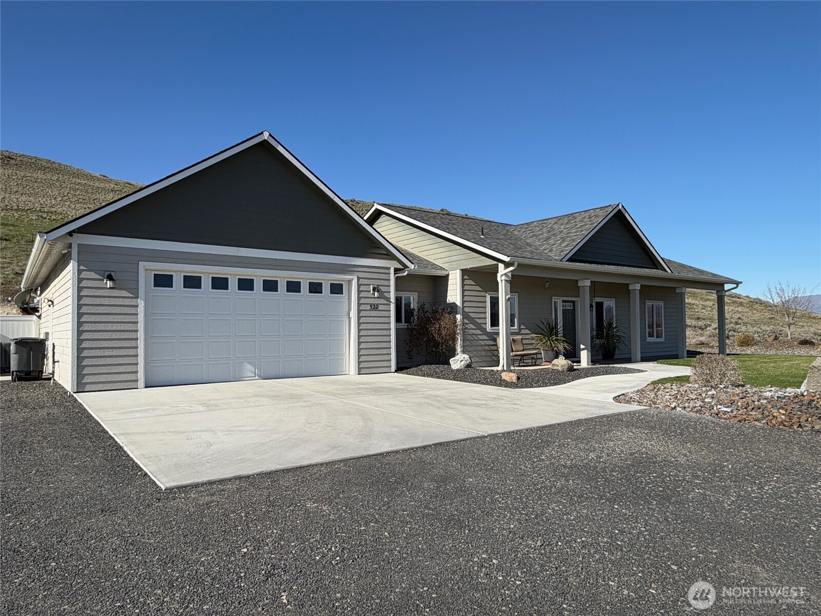 522 Adobe Way, Selah, WA 98942