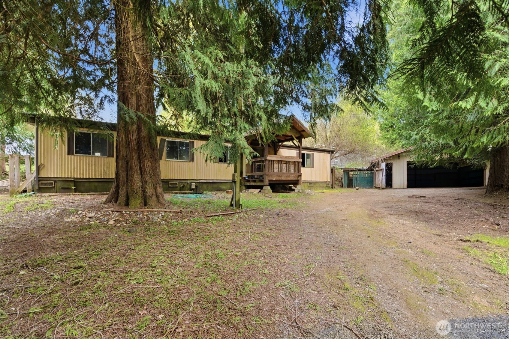 180 E Hillcrest Drive, Shelton, WA 98584