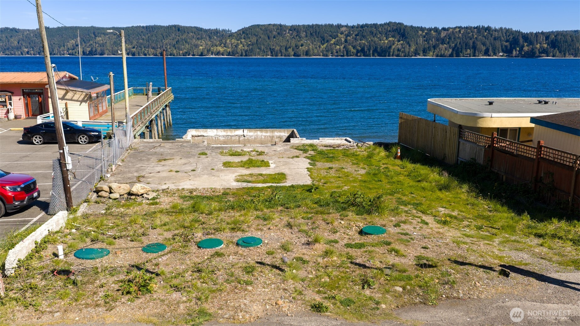 24050 N US Highway 101, Hoodsport, WA 98548