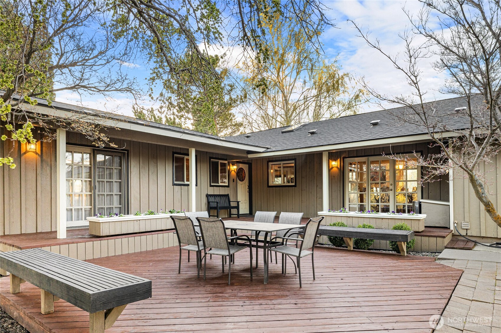 221 Cross Creek Dr, Ellensburg, WA 98926