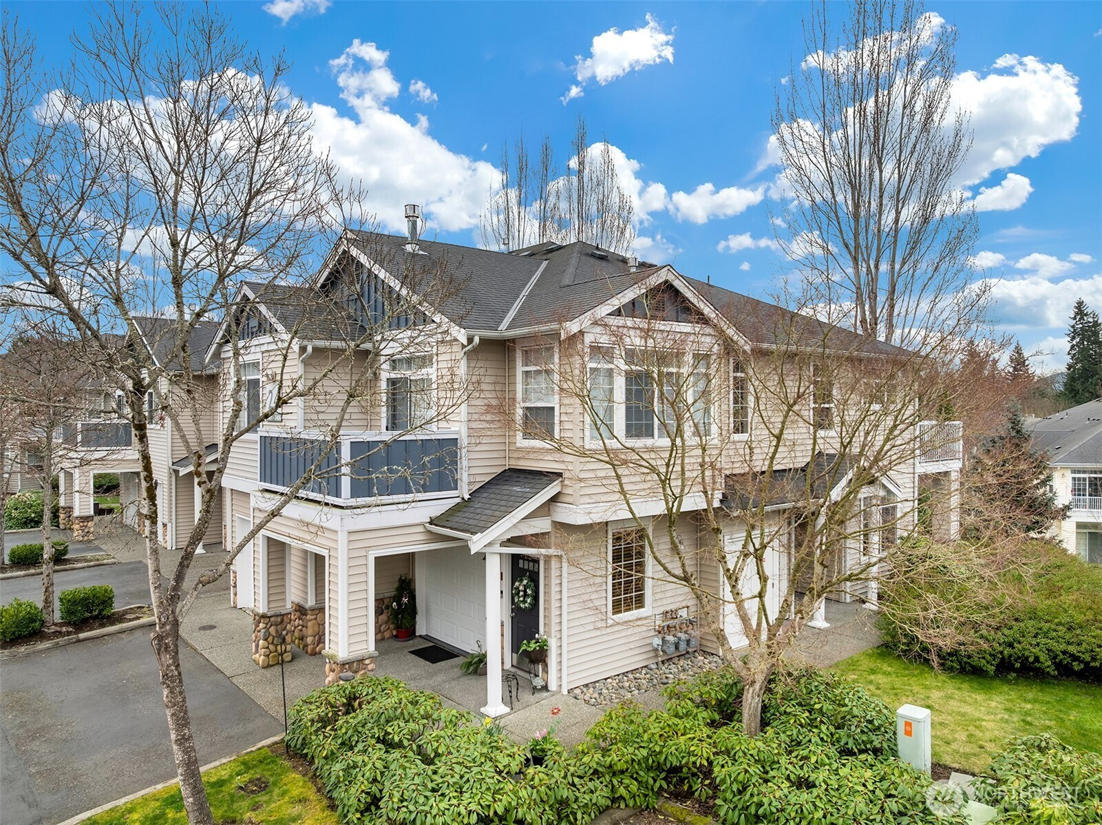 1855 Trossachs Boulevard SE, Sammamish, WA 98075