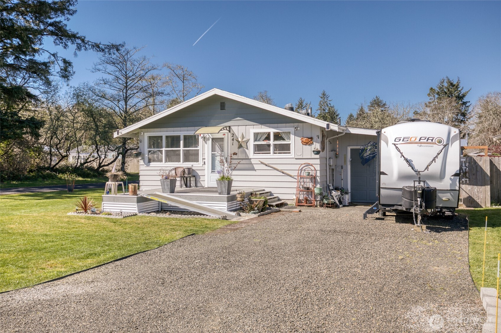 241 S Hoquiam Street, Westport, WA 98595