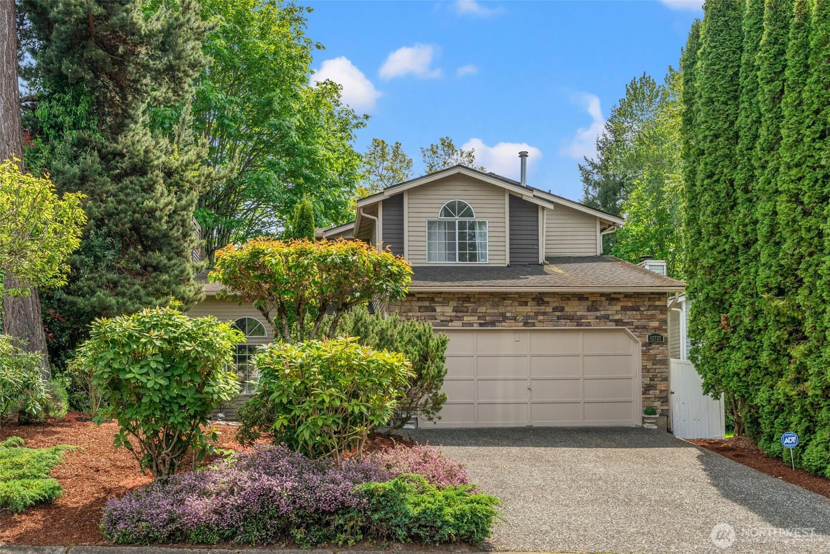 12737 NE 97th Place, Kirkland, WA 98033