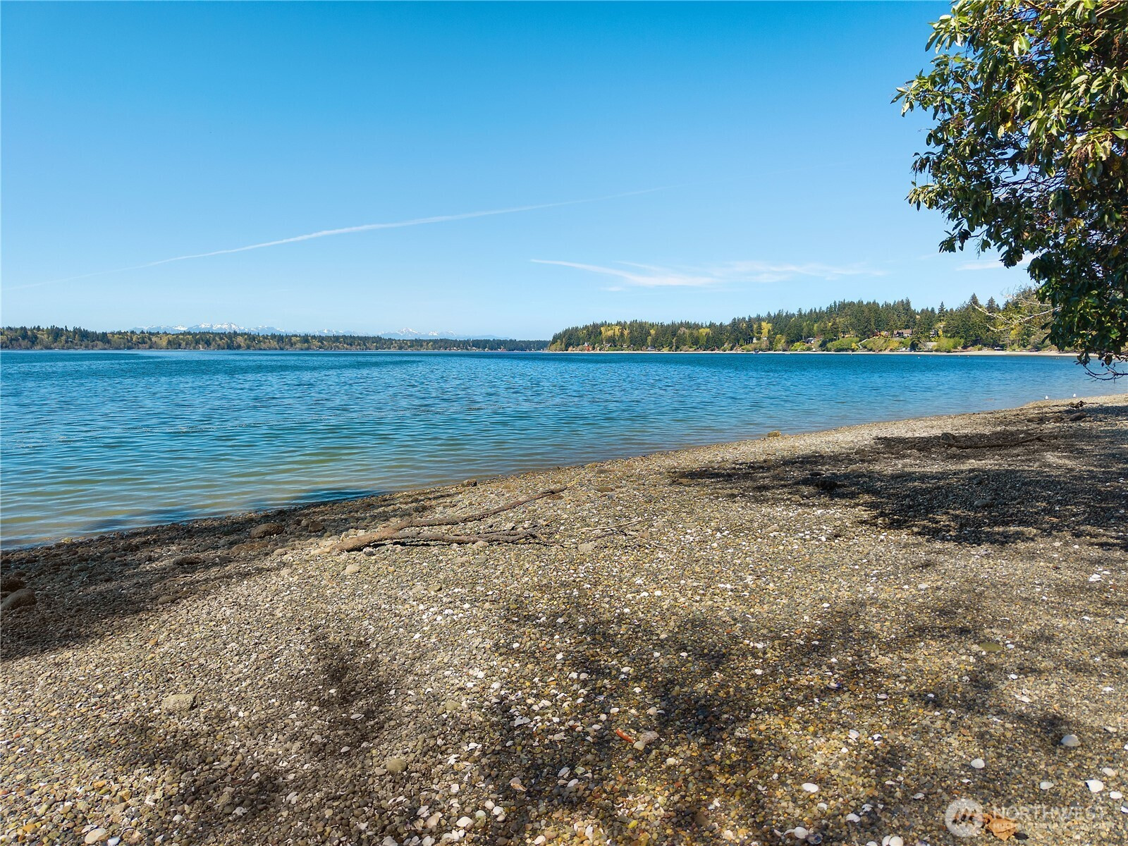 5023 Cooper Point Road NW, Olympia, WA 98502