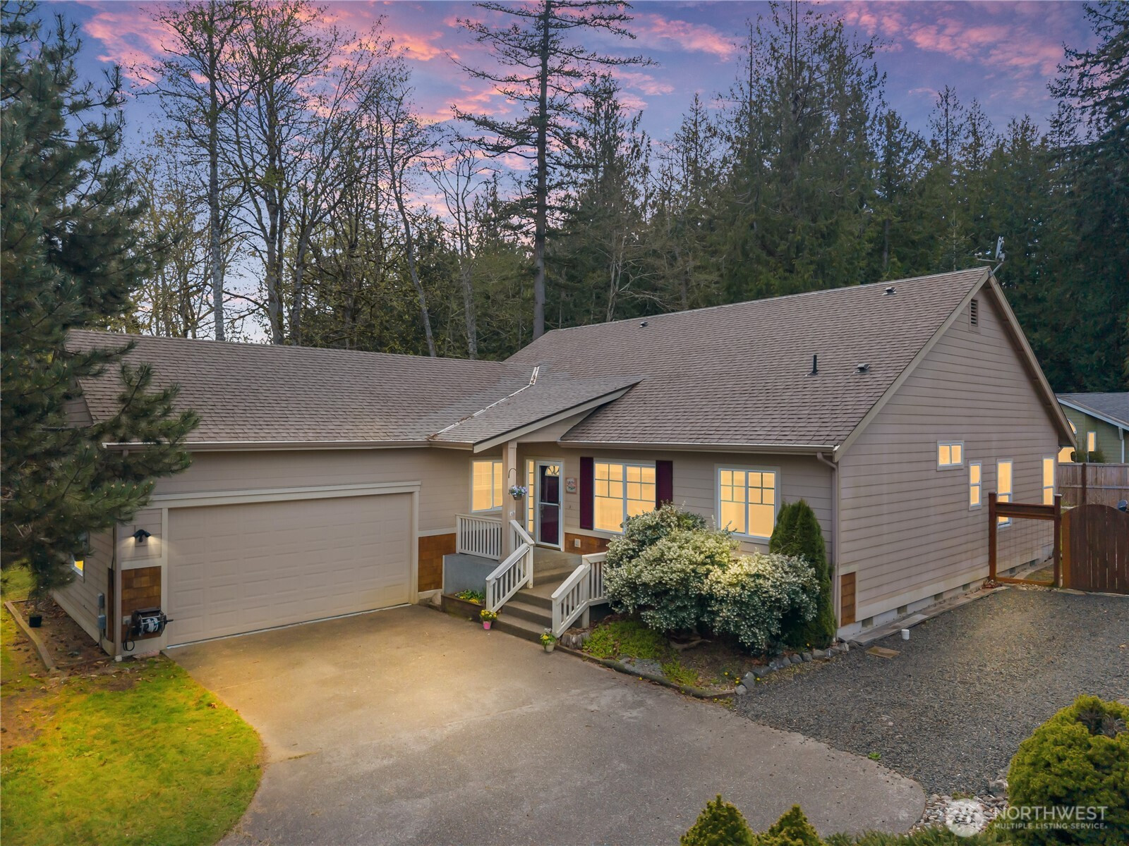 142 Lane Camano, Port Ludlow, WA 98365