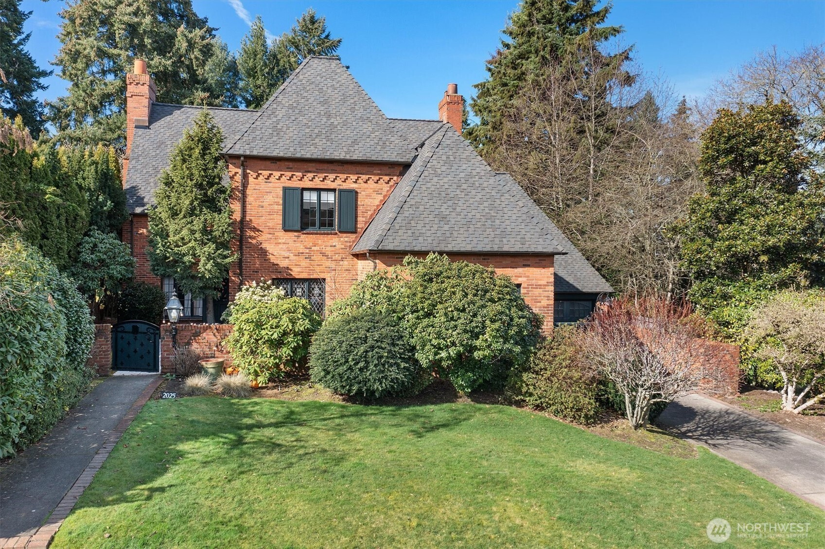 2025 Parkside Drive E, Seattle, WA 98112