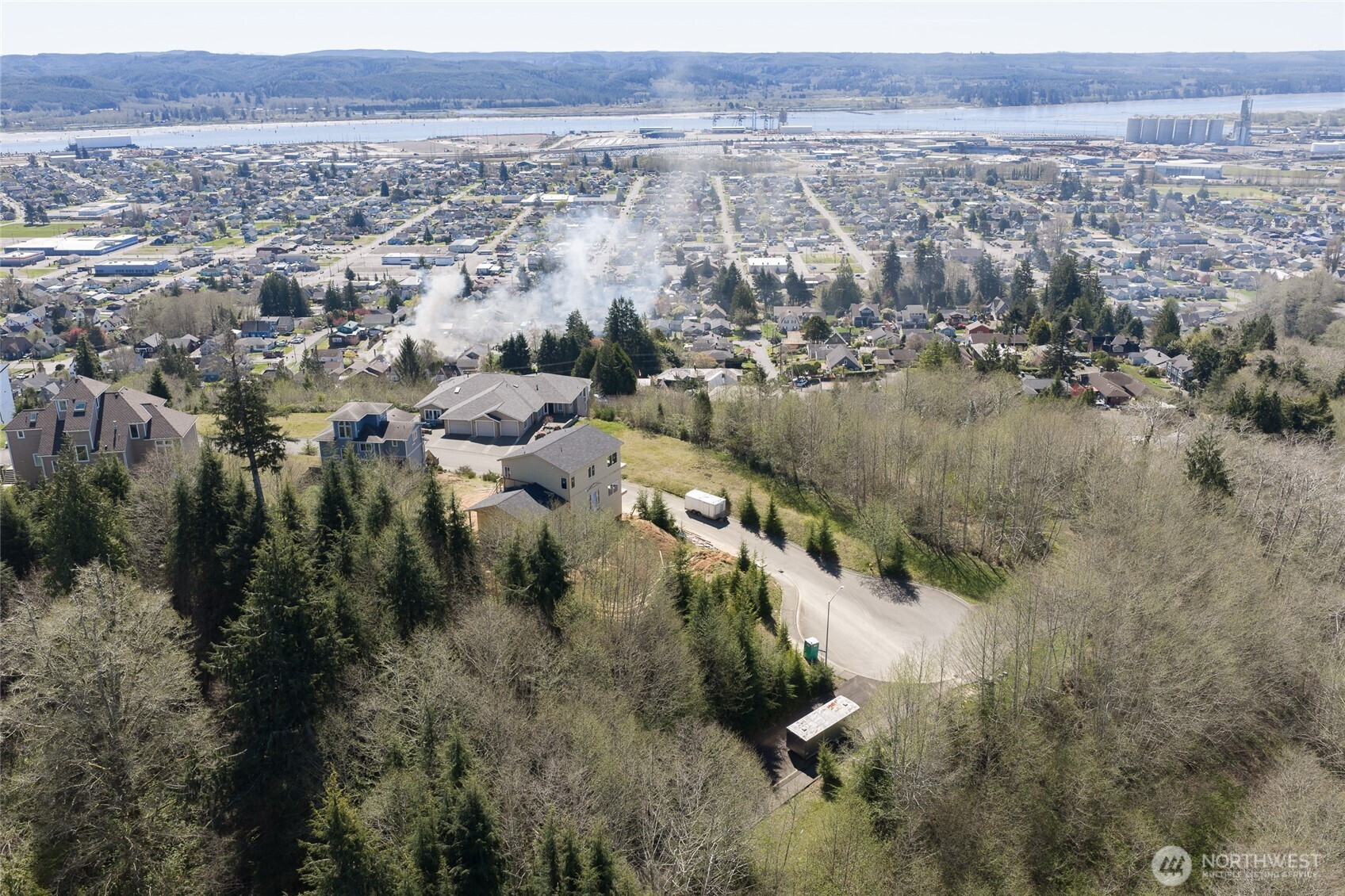 1131 Grays Pointe Lane, Aberdeen, WA 98520