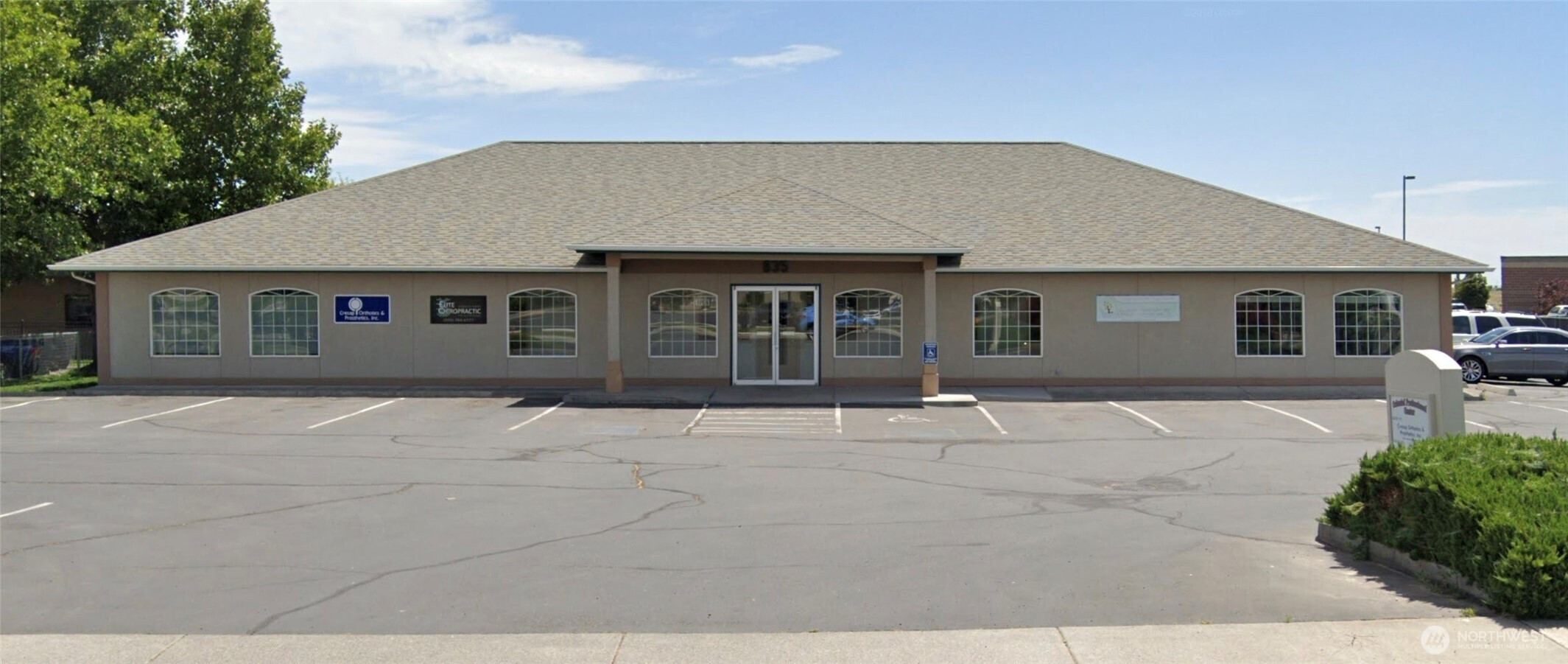 835 E Colonial Avenue, Moses Lake, WA 98837