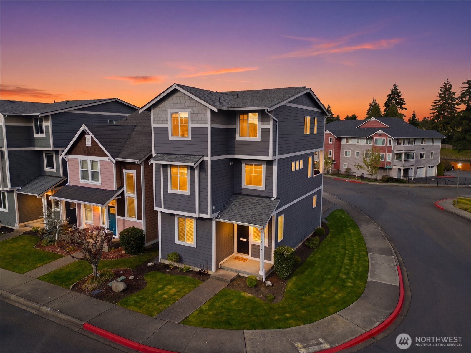 13319 96th Avenue Ct E, Puyallup, WA 98373