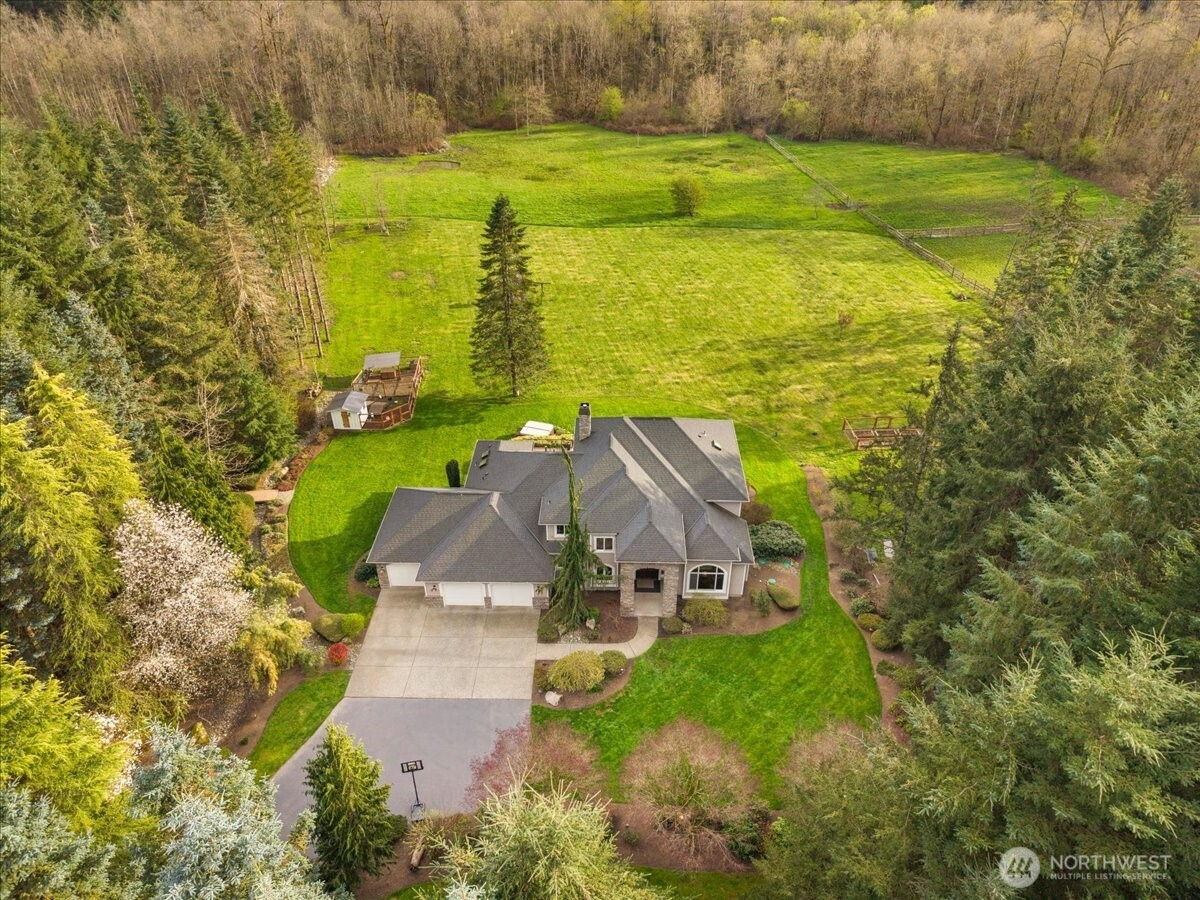 19207 SE May Valley Road, Issaquah, WA 98027