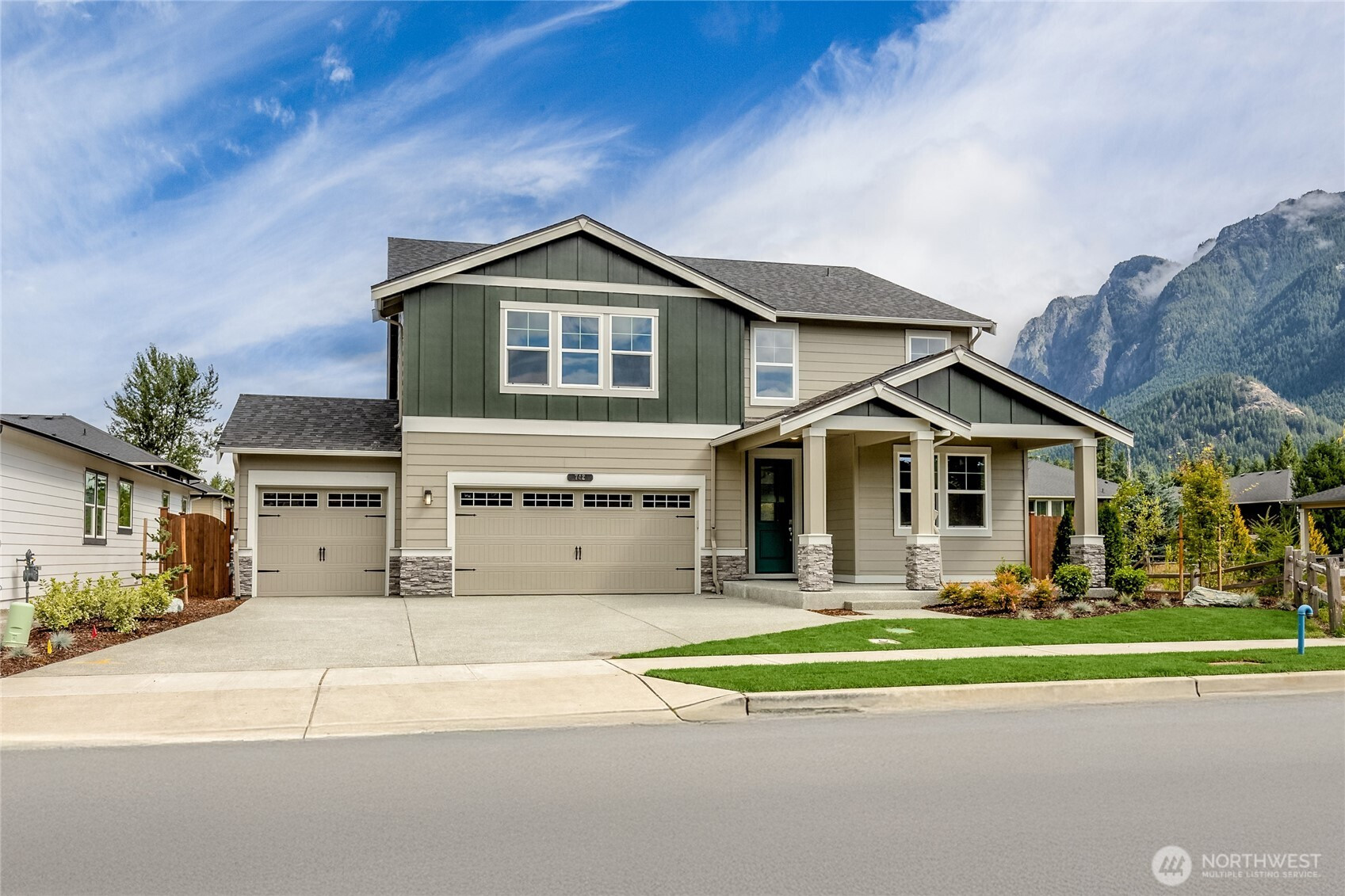 639 SE 12th Place, North Bend, WA 98045