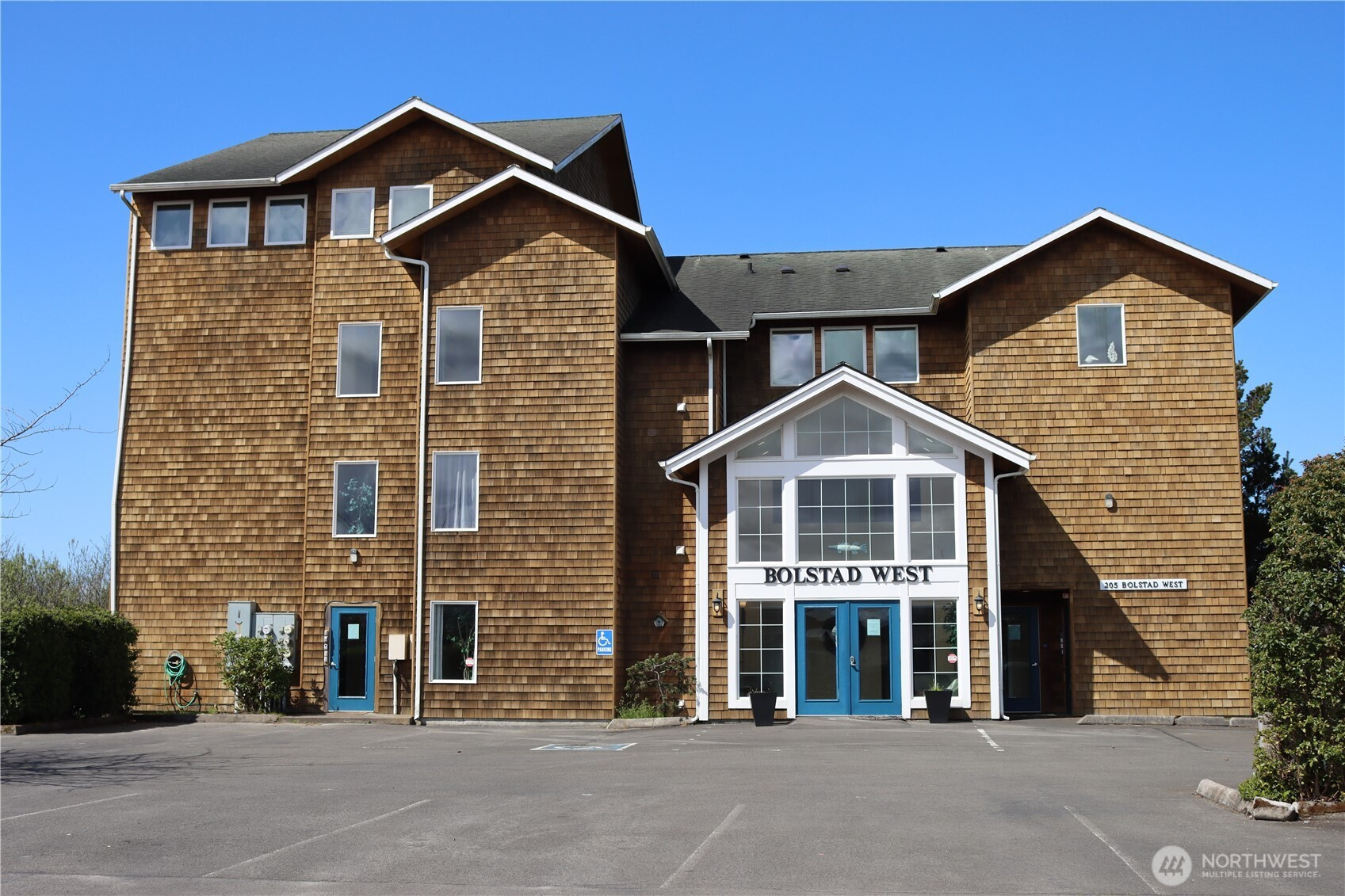 205 Bolstad Avenue W, Long Beach, WA 98631