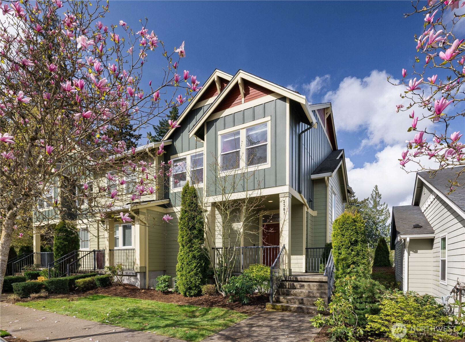 2381 25th Avenue NE, Issaquah, WA 98029