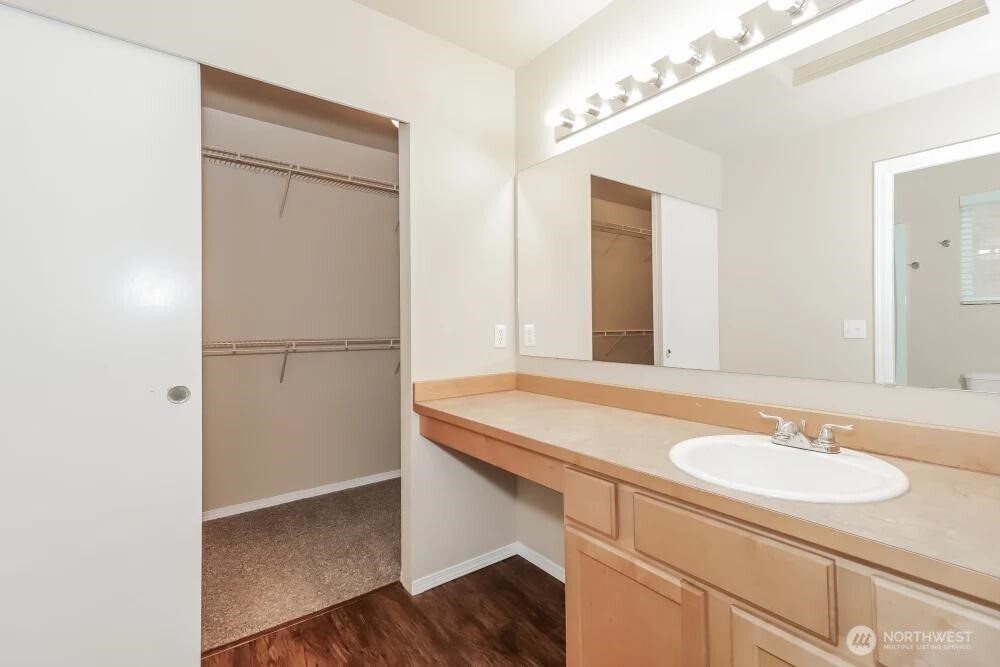 18519 101st Ave E, Puyallup, WA 98375