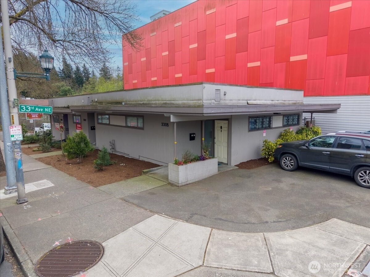 3305 NE 125th Street, Seattle, WA 98125