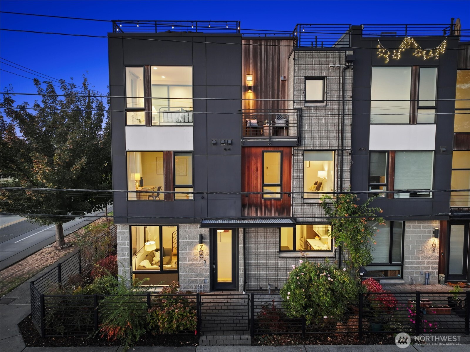 700 S Willow St, Seattle, WA 98108